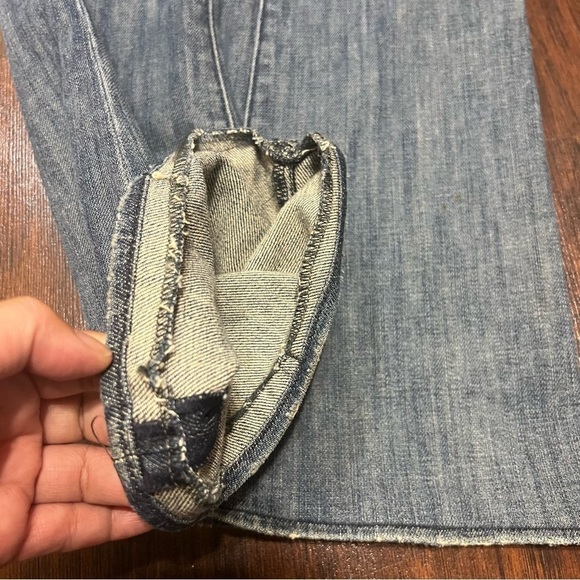 ROCK & REPUBLIC JEANS “KASSANDRA” boot cut denims. Dirty wash *altered length 25 - Picture 2 of 15